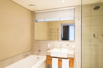 aha Harbour Bridge Hotel & Suites 4*