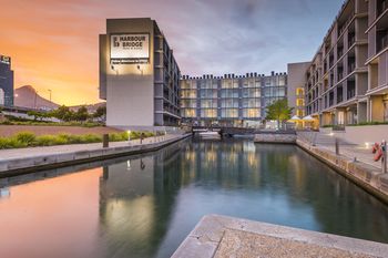 aha Harbour Bridge Hotel & Suites 4*
