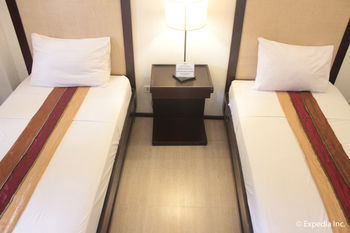 Subic Grand Seas Resort 3*