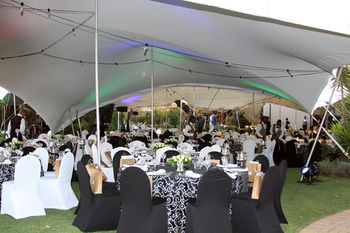 Radisson Hotel and Convention Centre OR Tambo Airport 4*