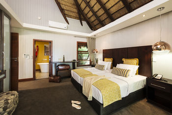 Emerald Resort & Casino 4*
