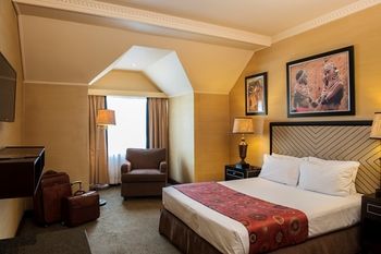 Emerald Resort & Casino 4*