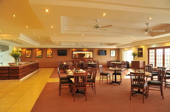 Protea Hotel by Marriott Polokwane Ranch Resort 4*