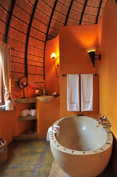 Hoyo Hoyo Safari Lodge 0*