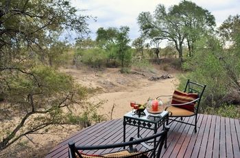 Hoyo Hoyo Safari Lodge 0*