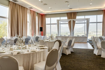 Protea Hotel by Marriott Stellenbosch 3*