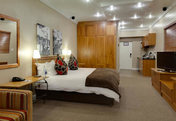 Protea Hotel by Marriott Stellenbosch 3*