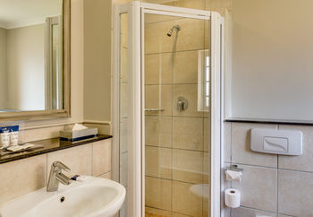 Protea Hotel by Marriott Stellenbosch 3*