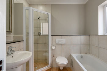 Protea Hotel by Marriott Stellenbosch 3*
