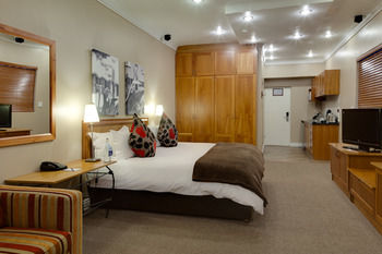Protea Hotel by Marriott Stellenbosch 3*
