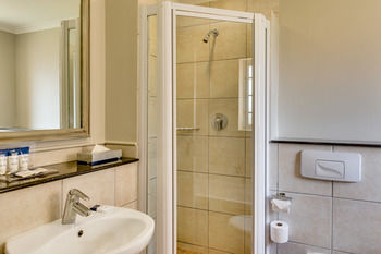 Protea Hotel by Marriott Stellenbosch 3*