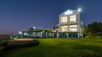 Protea Hotel by Marriott Stellenbosch 3*