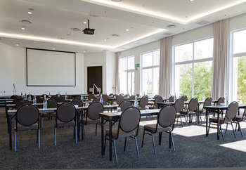 Protea Hotel by Marriott Stellenbosch 3*