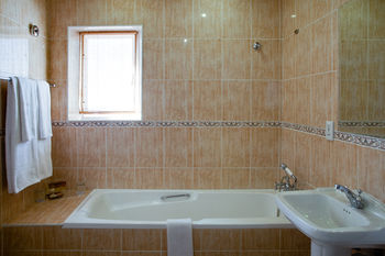 Protea Hotel by Marriott Franschhoek 4*