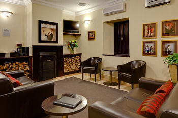 Protea Hotel by Marriott Franschhoek 4*
