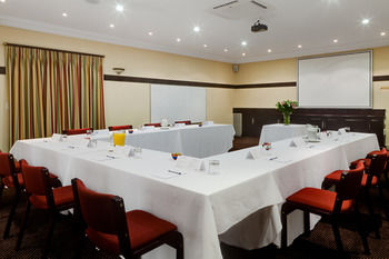 Protea Hotel by Marriott Franschhoek 4*