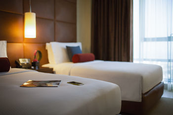 Hyatt Regency Al Kout Mall 5*