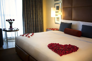 Hyatt Regency Al Kout Mall 5*