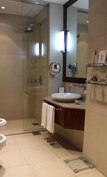 Hyatt Regency Al Kout Mall 5*