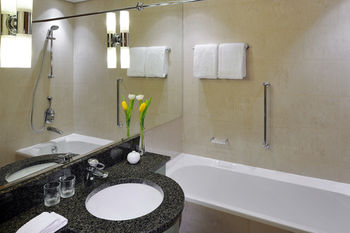 Courtyard by Marriott Kuwait City 4*