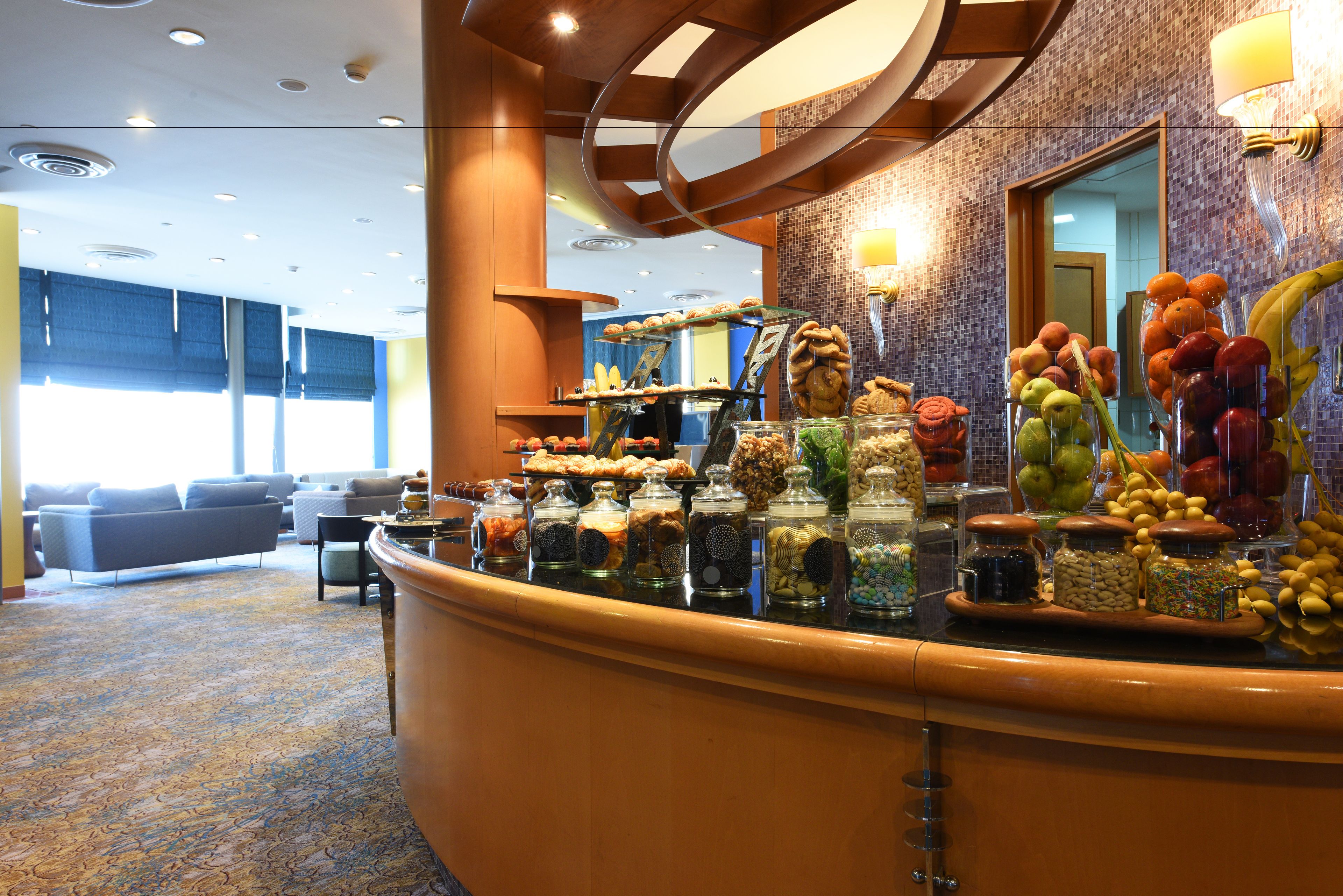 Holiday Inn Kuwait by IHG 4*