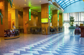 Holiday Inn Kuwait by IHG 4*