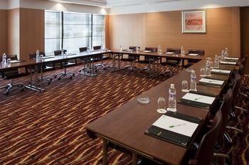 Holiday Inn Kuwait by IHG 4*