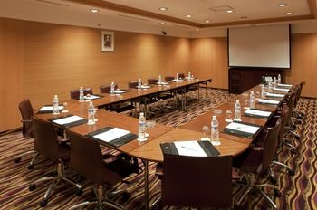 Holiday Inn Kuwait by IHG 4*