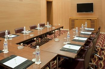 Holiday Inn Kuwait by IHG 4*
