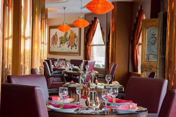 Holiday Inn Kuwait by IHG 4*