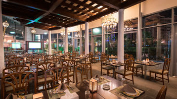 Holiday Inn Kuwait by IHG 4*