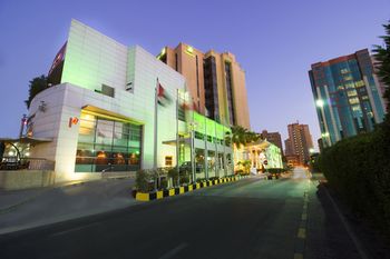 Holiday Inn Kuwait by IHG 4*