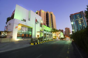 Holiday Inn Kuwait by IHG 4*