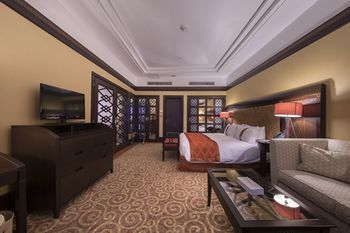 Holiday Inn Kuwait by IHG 4*