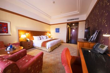 Holiday Inn Kuwait by IHG 4*