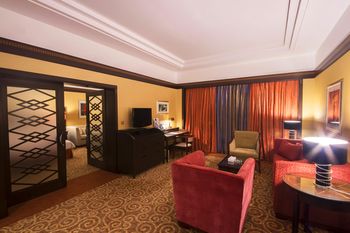 Holiday Inn Kuwait by IHG 4*