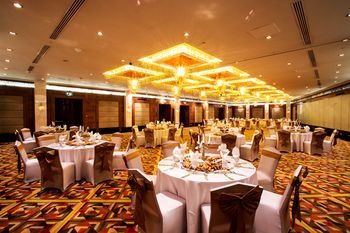 Holiday Inn Kuwait by IHG 4*