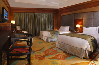 Holiday Inn Kuwait by IHG 4*