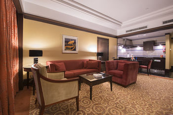 Holiday Inn Kuwait by IHG 4*