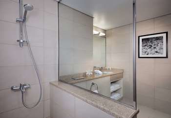 Residence Inn by Marriott Kuwait City 4*