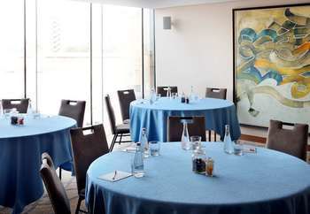 Residence Inn by Marriott Kuwait City 4*