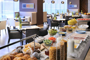 Residence Inn by Marriott Kuwait City 4*