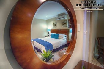 Lakeview Boutique Hotel & Conference Center 5*