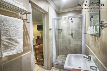Lakeview Boutique Hotel & Conference Center 5*