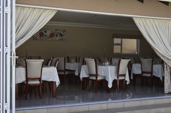 Lakeview Boutique Hotel & Conference Center 5*