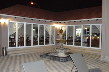Lakeview Boutique Hotel & Conference Center 5*