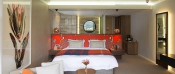 Mont Rochelle Hotel & Vineyard 5*