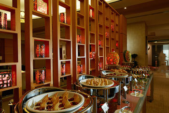 Millennium Hotel and Convention Centre Kuwait 4*