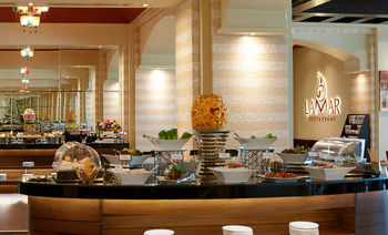 Millennium Hotel and Convention Centre Kuwait 4*