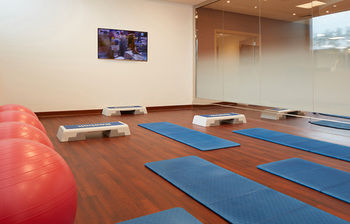 Millennium Hotel and Convention Centre Kuwait 4*
